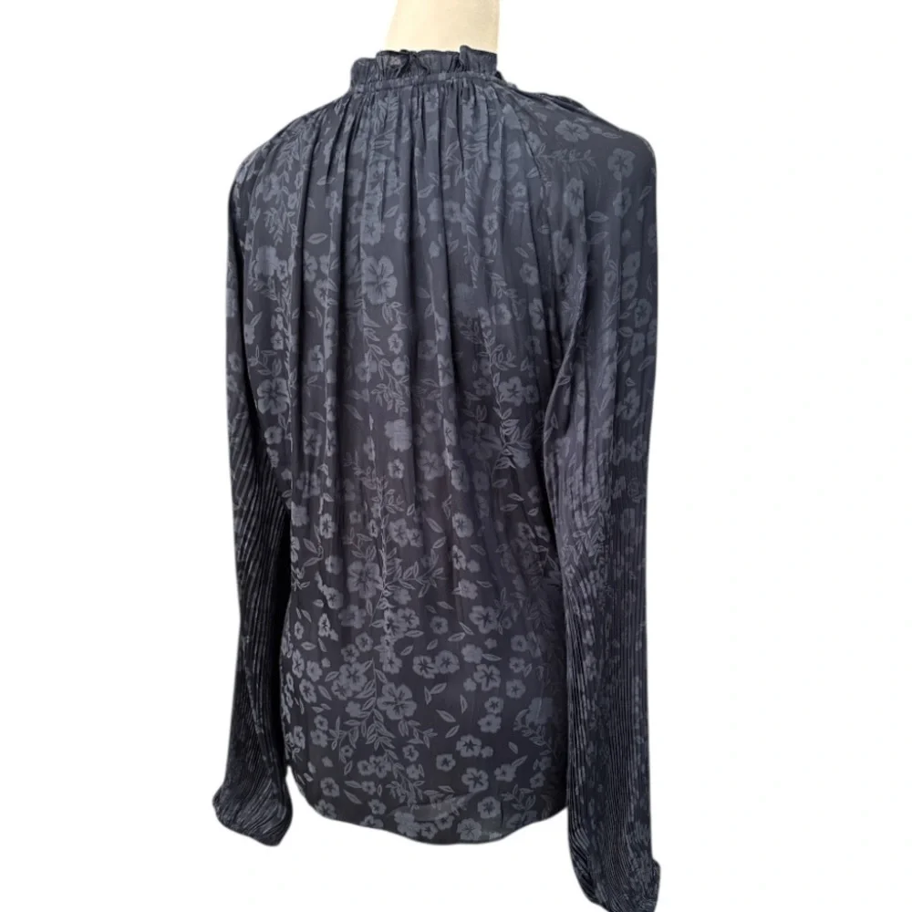 NWT Current Air Floral Jacquard Split Button Neck Long Sleeve In Midnight Size M - Picture 5 of 12